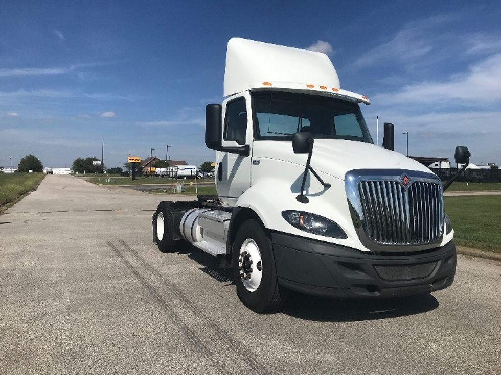 Day Cab Tractor-Heavy Duty Tractors-International-2019-RH613-Evansville-IN-411,420\n\t\tmiles-$ 15,000 - Image 1