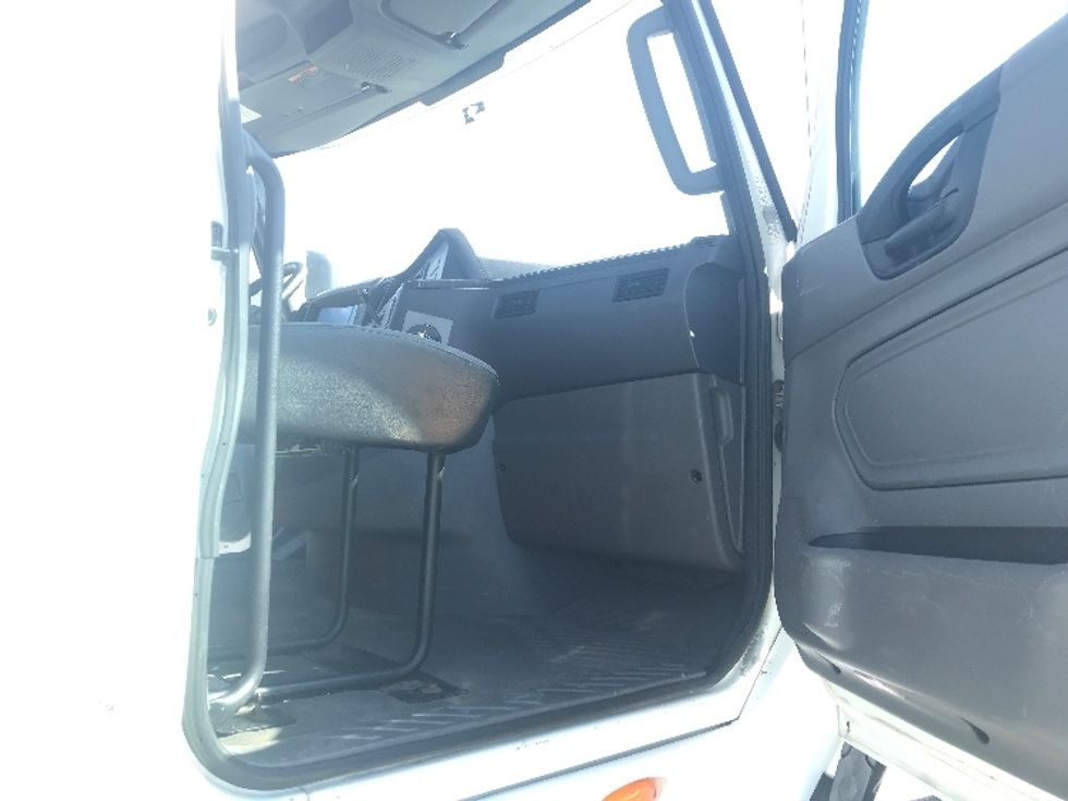 Day Cab Tractor-Heavy Duty Tractors-International-2019-RH613-Evansville-IN-411,420\n\t\tmiles-$ 15,000 - Image 12