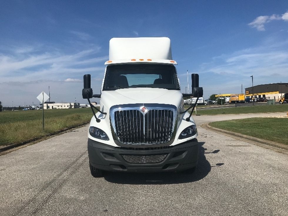 Day Cab Tractor-Heavy Duty Tractors-International-2019-RH613-Evansville-IN-411,420\n\t\tmiles-$ 15,000 - Image 2
