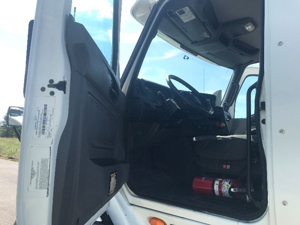 Day Cab Tractor-Heavy Duty Tractors-International-2019-RH613-Evansville-IN-411,420\n\t\tmiles-$ 15,000 - Image 9