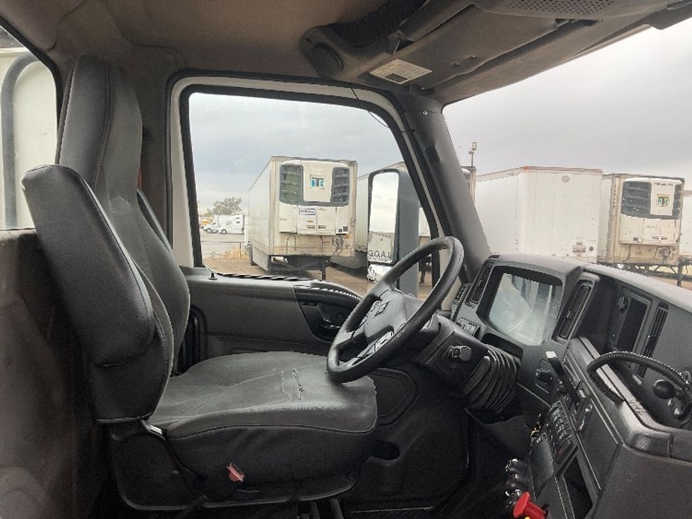 Day Cab Tractor-Heavy Duty Tractors-International-2019-RH613-Evansville-IN-476,111\n\t\tmiles-$ 22,250 - Image 14