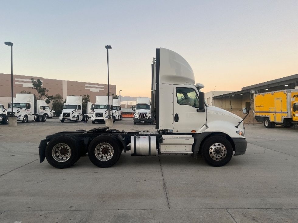 Day Cab Tractor-Heavy Duty Tractors-International-2019-RH613-Fontana-CA-454,511\n\t\tmiles-$ 21,000 - Image 6