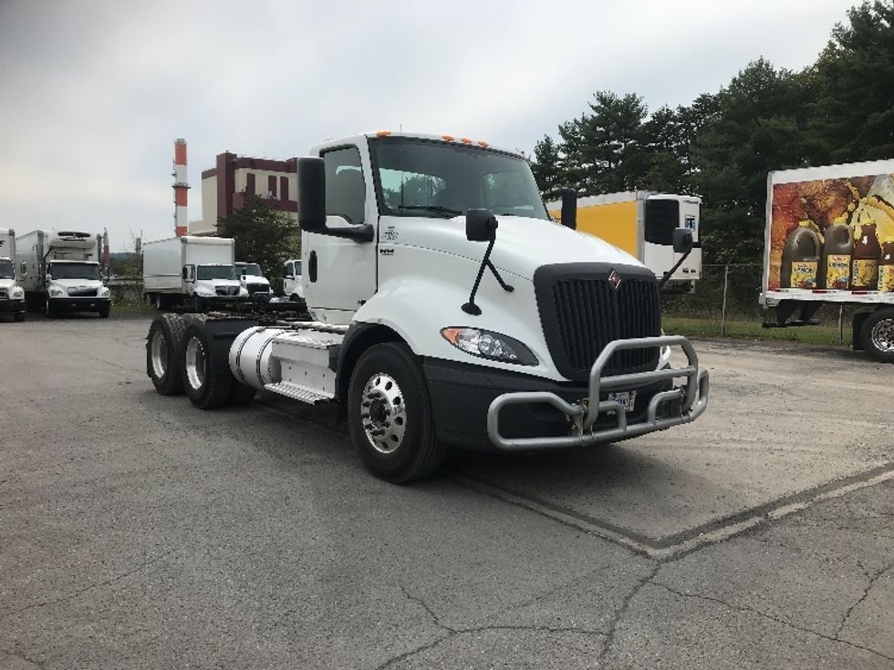 Day Cab Tractor-Heavy Duty Tractors-International-2019-RH613-Harrisburg-PA-267,310\n\t\tmiles-$ 24,500 - Image 1