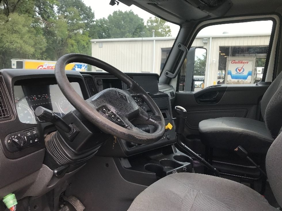 Day Cab Tractor-Heavy Duty Tractors-International-2019-RH613-Harrisburg-PA-267,310\n\t\tmiles-$ 24,500 - Image 10