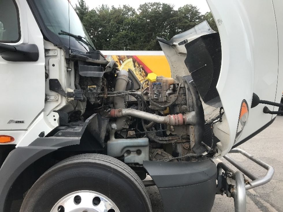 Day Cab Tractor-Heavy Duty Tractors-International-2019-RH613-Harrisburg-PA-267,310\n\t\tmiles-$ 24,500 - Image 15