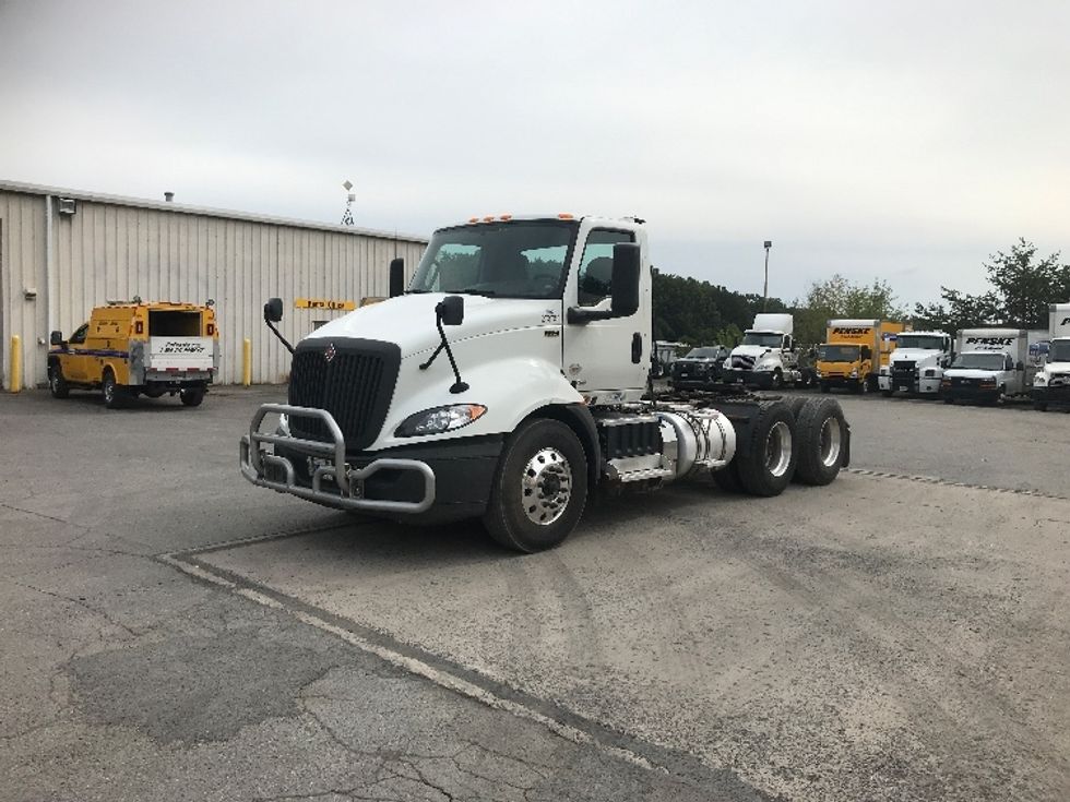 Day Cab Tractor-Heavy Duty Tractors-International-2019-RH613-Harrisburg-PA-267,310\n\t\tmiles-$ 24,500 - Image 3