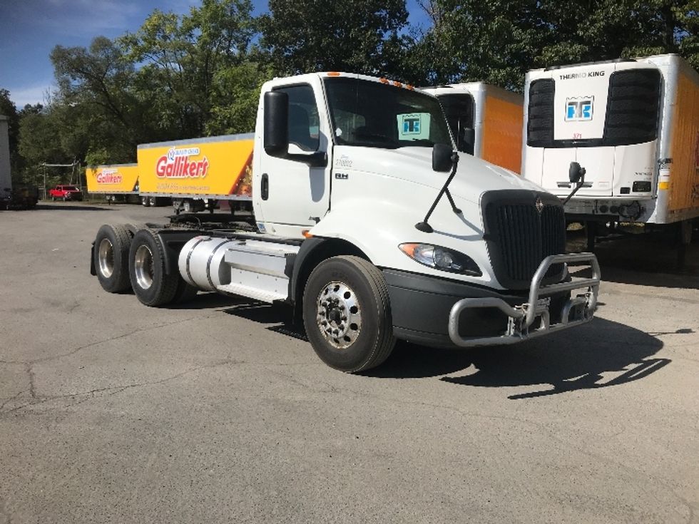 Day Cab Tractor-Heavy Duty Tractors-International-2019-RH613-Harrisburg-PA-281,172\n\t\tmiles-$ 24,500 - Image 1
