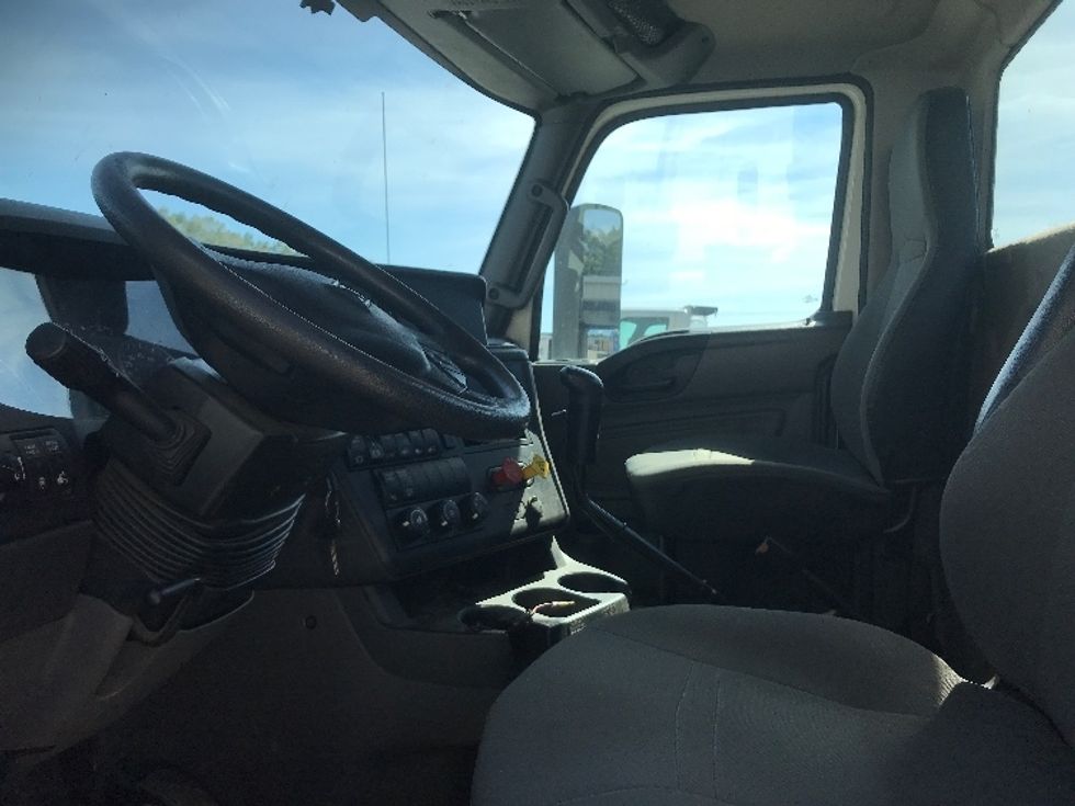 Day Cab Tractor-Heavy Duty Tractors-International-2019-RH613-Harrisburg-PA-281,172\n\t\tmiles-$ 24,500 - Image 10