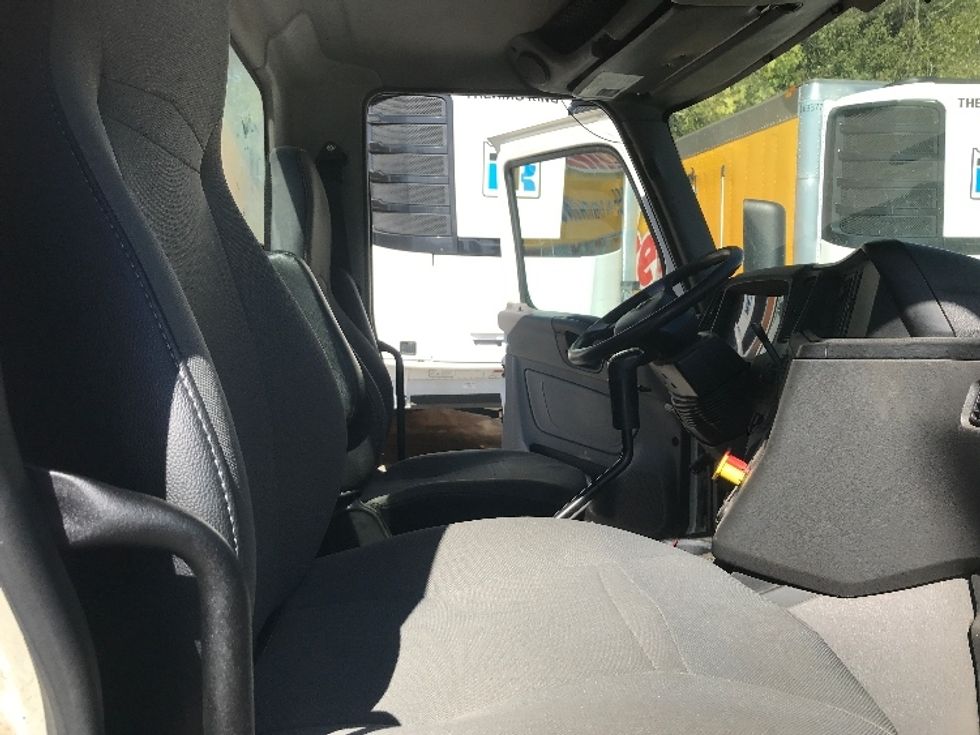 Day Cab Tractor-Heavy Duty Tractors-International-2019-RH613-Harrisburg-PA-281,172\n\t\tmiles-$ 24,500 - Image 14