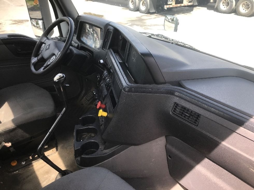 Day Cab Tractor-Heavy Duty Tractors-International-2019-RH613-Harrisburg-PA-283,025\n\t\tmiles-$ 24,500 - Image 14