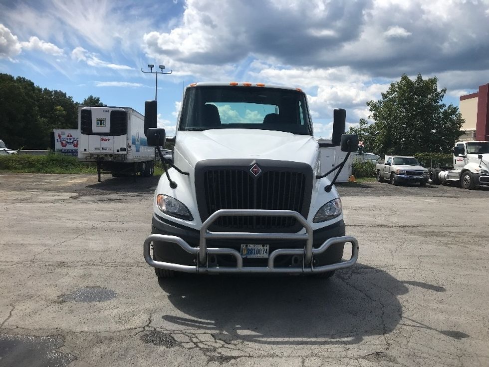 Day Cab Tractor-Heavy Duty Tractors-International-2019-RH613-Harrisburg-PA-283,025\n\t\tmiles-$ 24,500 - Image 2