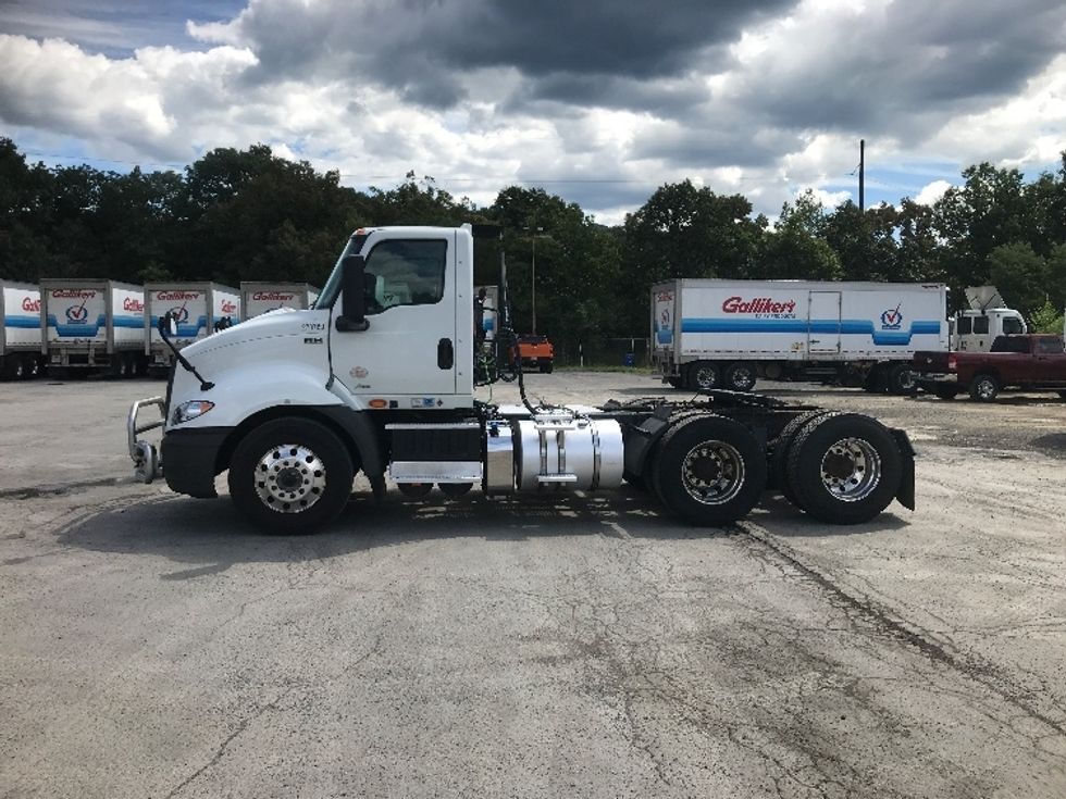 Day Cab Tractor-Heavy Duty Tractors-International-2019-RH613-Harrisburg-PA-283,025\n\t\tmiles-$ 24,500 - Image 4