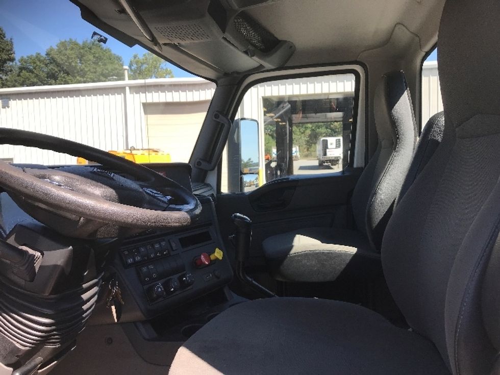 Day Cab Tractor-Heavy Duty Tractors-International-2019-RH613-Harrisburg-PA-292,336\n\t\tmiles-$ 24,500 - Image 10