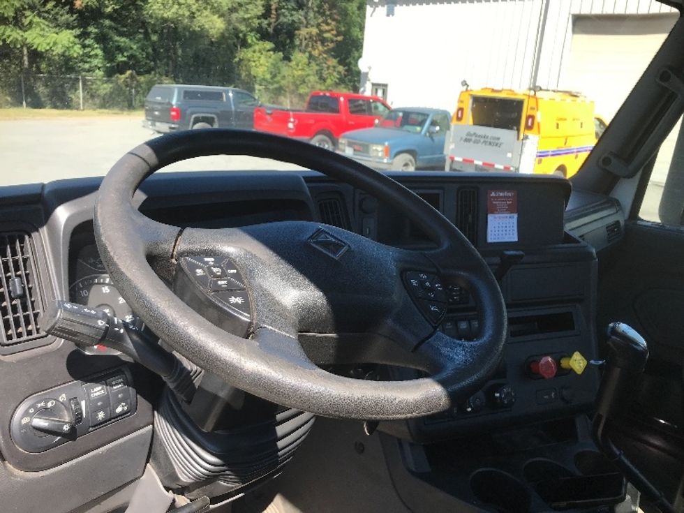 Day Cab Tractor-Heavy Duty Tractors-International-2019-RH613-Harrisburg-PA-292,336\n\t\tmiles-$ 24,500 - Image 11