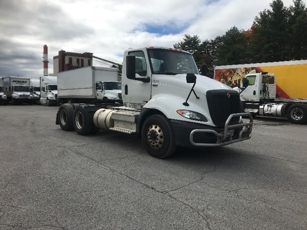 Day Cab Tractor-Heavy Duty Tractors-International-2019-RH613-Harrisburg-PA-296,413\n\t\tmiles-$ 24,500 - Image 1
