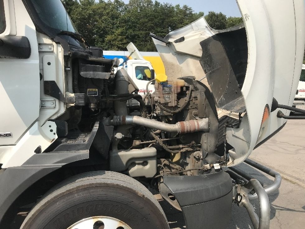 Day Cab Tractor-Heavy Duty Tractors-International-2019-RH613-Harrisburg-PA-299,195\n\t\tmiles-$ 24,500 - Image 15