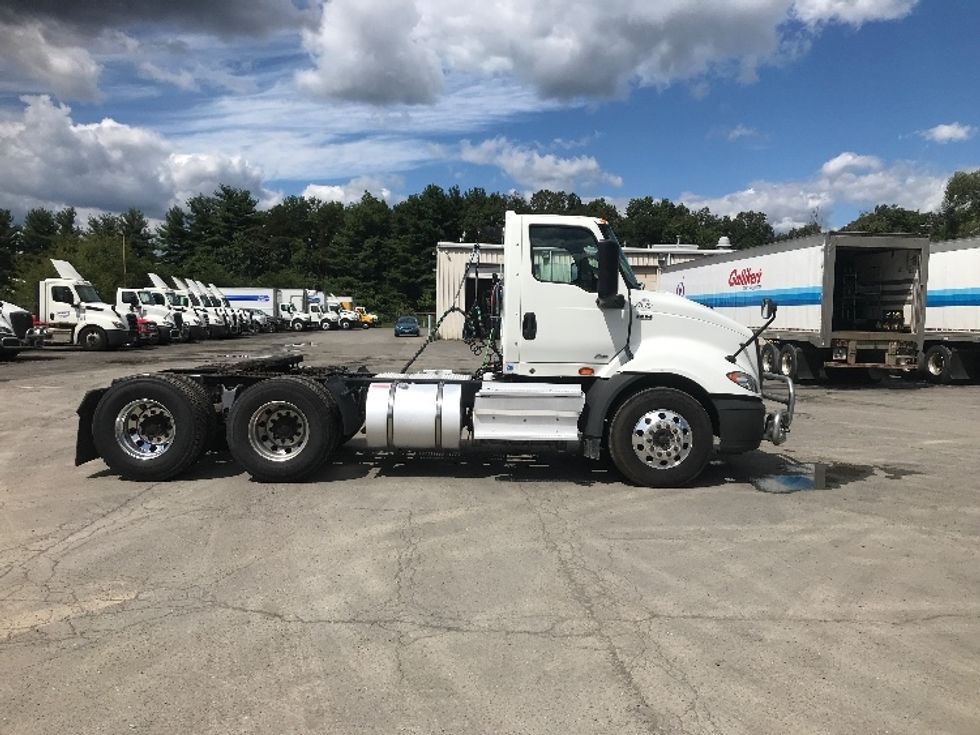 Day Cab Tractor-Heavy Duty Tractors-International-2019-RH613-Harrisburg-PA-303,788\n\t\tmiles-$ 24,500 - Image 8
