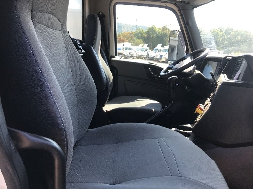 Day Cab Tractor-Heavy Duty Tractors-International-2019-RH613-Harrisburg-PA-304,985\n\t\tmiles-$ 24,500 - Image 14
