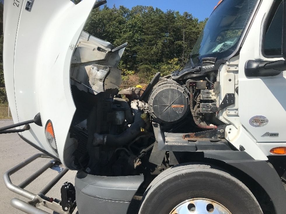 Day Cab Tractor-Heavy Duty Tractors-International-2019-RH613-Harrisburg-PA-304,985\n\t\tmiles-$ 24,500 - Image 16