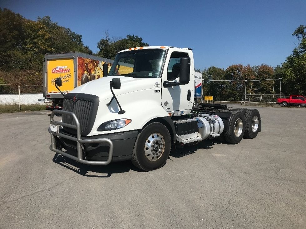 Day Cab Tractor-Heavy Duty Tractors-International-2019-RH613-Harrisburg-PA-304,985\n\t\tmiles-$ 24,500 - Image 3