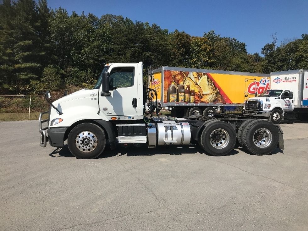Day Cab Tractor-Heavy Duty Tractors-International-2019-RH613-Harrisburg-PA-304,985\n\t\tmiles-$ 24,500 - Image 4