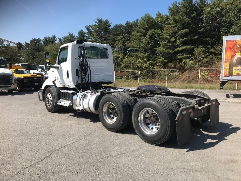 Day Cab Tractor-Heavy Duty Tractors-International-2019-RH613-Harrisburg-PA-304,985\n\t\tmiles-$ 24,500 - Image 5