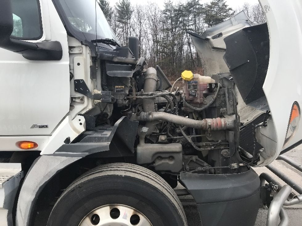 Day Cab Tractor-Heavy Duty Tractors-International-2019-RH613-Harrisburg-PA-306,607\n\t\tmiles-$ 24,500 - Image 15