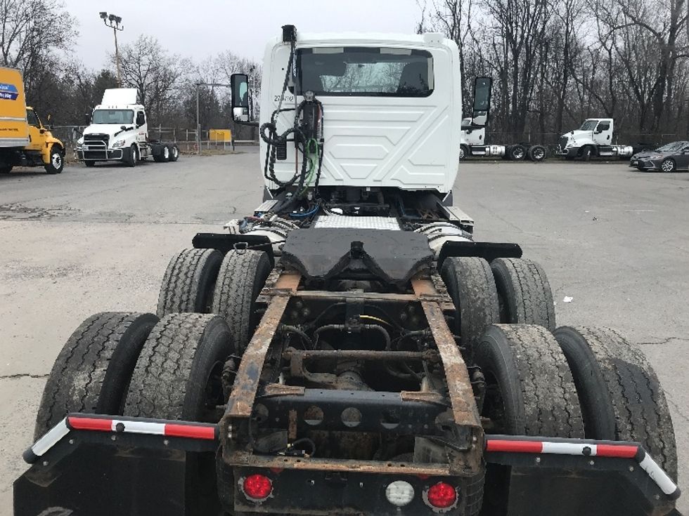 Day Cab Tractor-Heavy Duty Tractors-International-2019-RH613-Harrisburg-PA-306,607\n\t\tmiles-$ 24,500 - Image 6