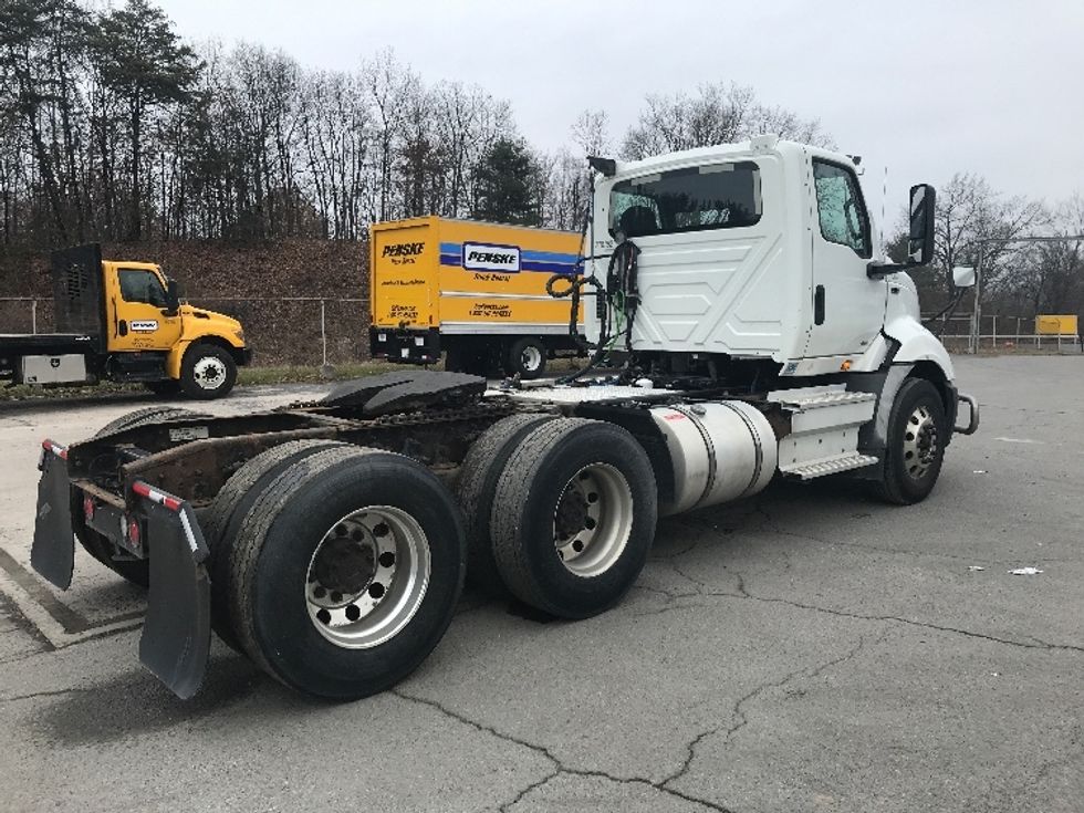 Day Cab Tractor-Heavy Duty Tractors-International-2019-RH613-Harrisburg-PA-306,607\n\t\tmiles-$ 24,500 - Image 7