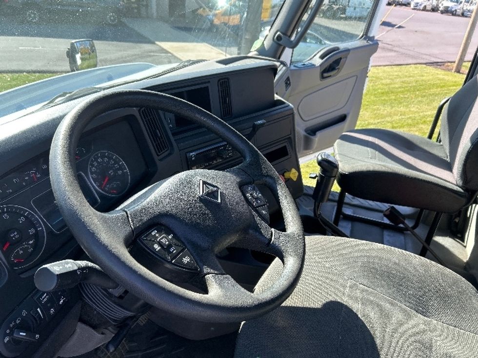 Day Cab Tractor-Heavy Duty Tractors-International-2019-RH613-Harrisburg-PA-306,711\n\t\tmiles-$ 24,500 - Image 10