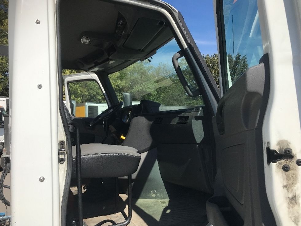 Day Cab Tractor-Heavy Duty Tractors-International-2019-RH613-Harrisburg-PA-307,306\n\t\tmiles-$ 24,500 - Image 12