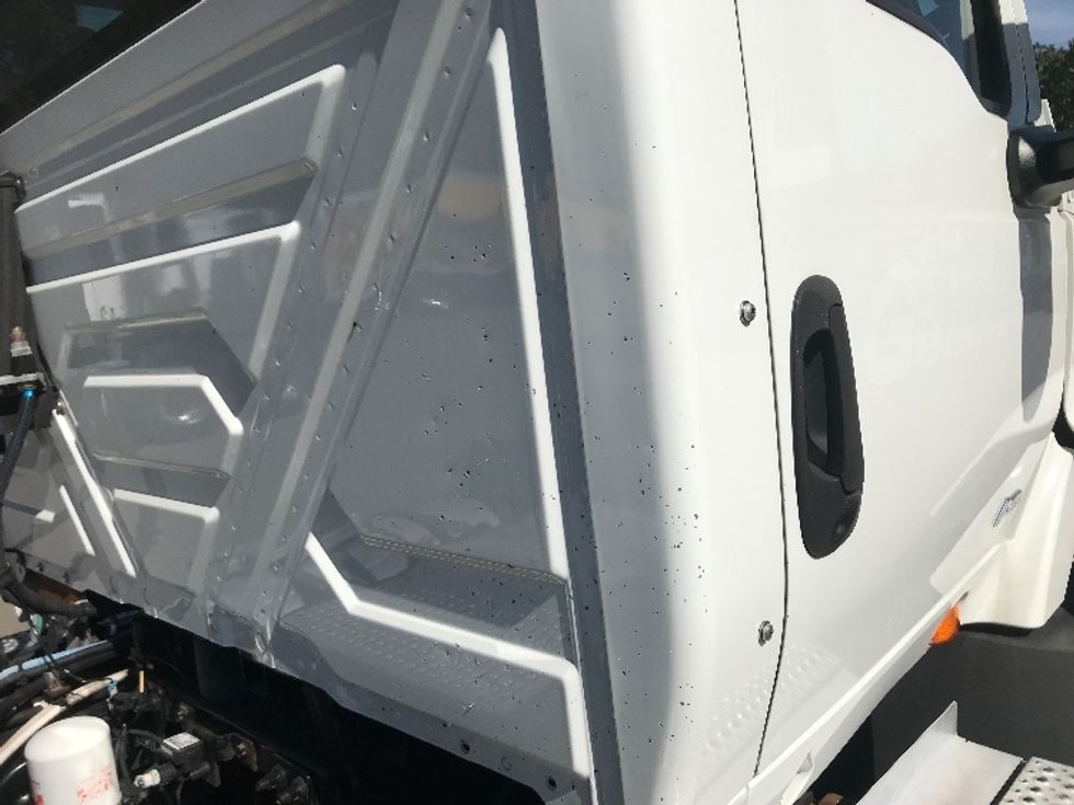 Day Cab Tractor-Heavy Duty Tractors-International-2019-RH613-Harrisburg-PA-307,306\n\t\tmiles-$ 24,500 - Image 19