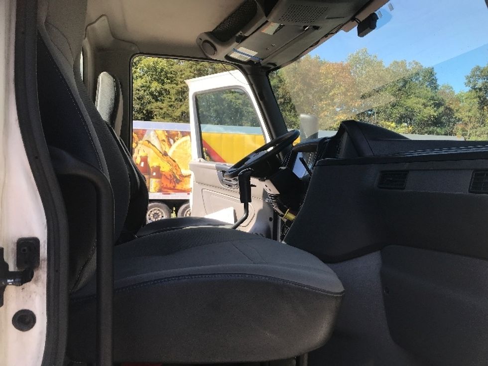 Day Cab Tractor-Heavy Duty Tractors-International-2019-RH613-Harrisburg-PA-308,547\n\t\tmiles-$ 24,500 - Image 14