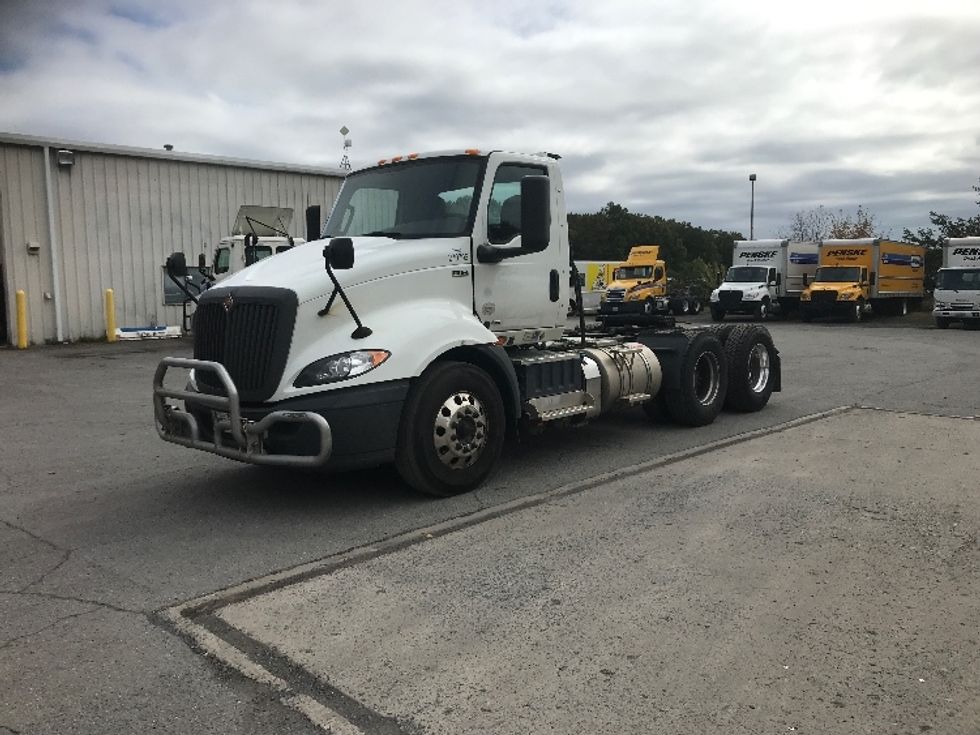 Day Cab Tractor-Heavy Duty Tractors-International-2019-RH613-Harrisburg-PA-308,857\n\t\tmiles-$ 24,500 - Image 3