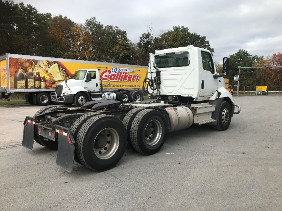 Day Cab Tractor-Heavy Duty Tractors-International-2019-RH613-Harrisburg-PA-308,857\n\t\tmiles-$ 24,500 - Image 7