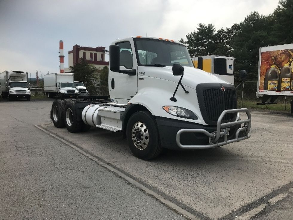 Day Cab Tractor-Heavy Duty Tractors-International-2019-RH613-Harrisburg-PA-314,056\n\t\tmiles-$ 24,500 - Image 1