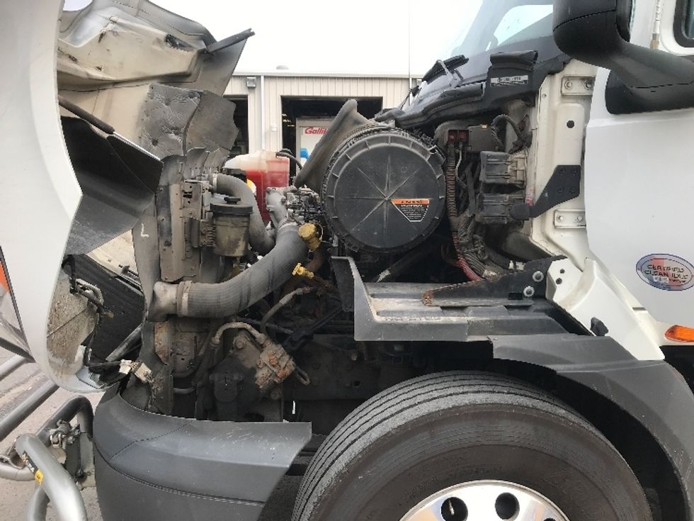 Day Cab Tractor-Heavy Duty Tractors-International-2019-RH613-Harrisburg-PA-314,056\n\t\tmiles-$ 24,500 - Image 16