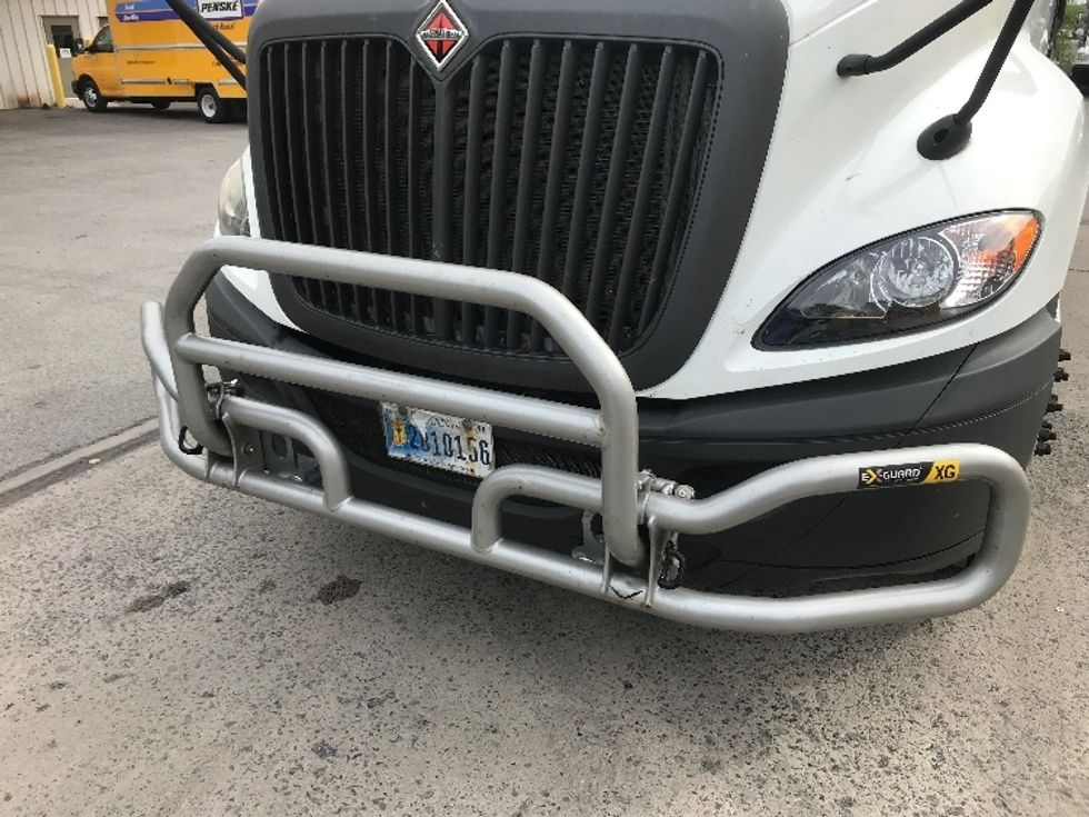 Day Cab Tractor-Heavy Duty Tractors-International-2019-RH613-Harrisburg-PA-314,056\n\t\tmiles-$ 24,500 - Image 17