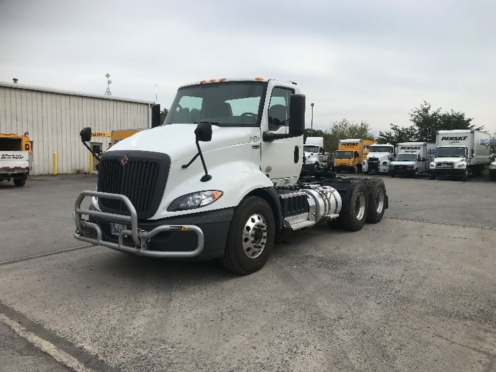 Day Cab Tractor-Heavy Duty Tractors-International-2019-RH613-Harrisburg-PA-314,056\n\t\tmiles-$ 24,500 - Image 3