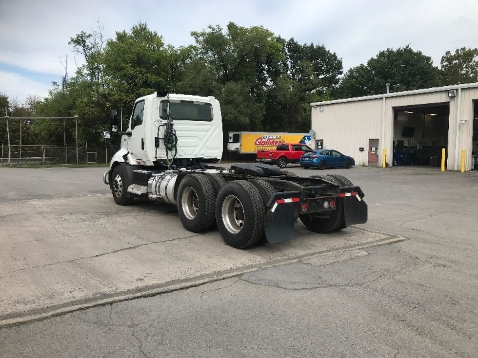 Day Cab Tractor-Heavy Duty Tractors-International-2019-RH613-Harrisburg-PA-314,056\n\t\tmiles-$ 24,500 - Image 5