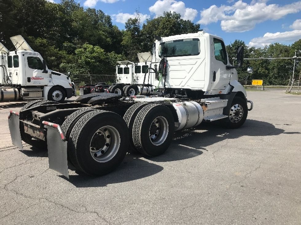 Day Cab Tractor-Heavy Duty Tractors-International-2019-RH613-Harrisburg-PA-317,937\n\t\tmiles-$ 23,000 - Image 7