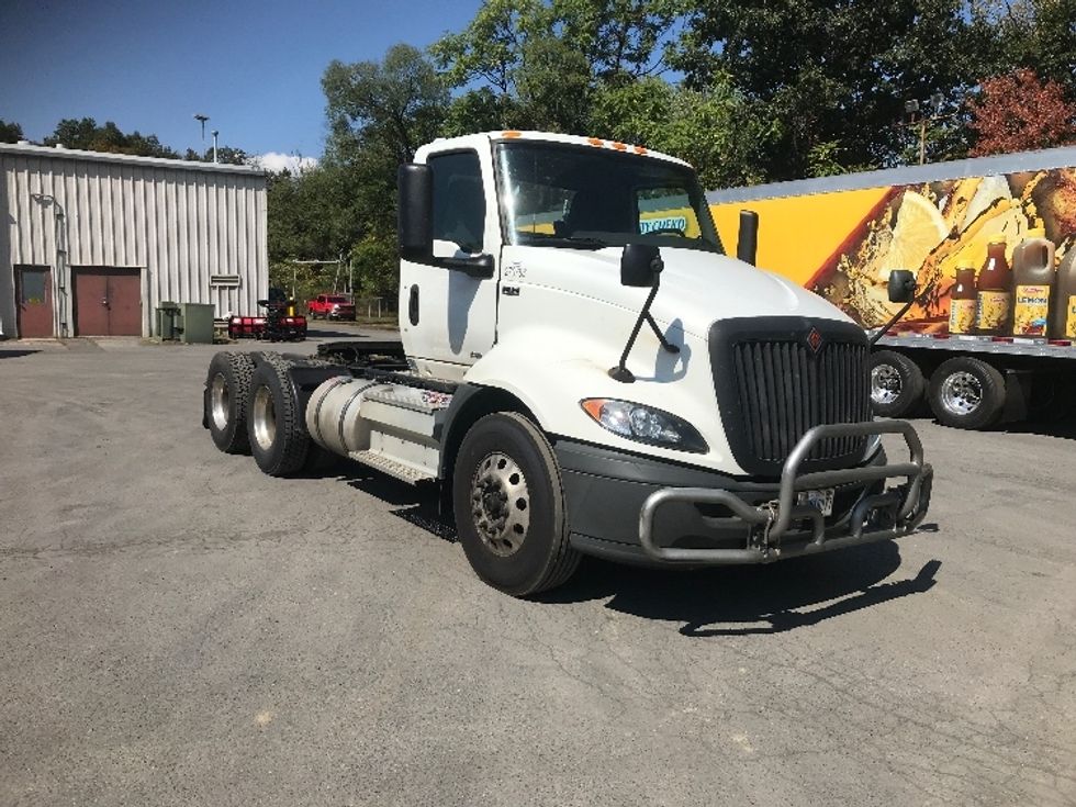 Day Cab Tractor-Heavy Duty Tractors-International-2019-RH613-Harrisburg-PA-318,975\n\t\tmiles-$ 24,500 - Image 1