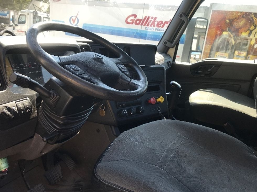 Day Cab Tractor-Heavy Duty Tractors-International-2019-RH613-Harrisburg-PA-318,975\n\t\tmiles-$ 24,500 - Image 9