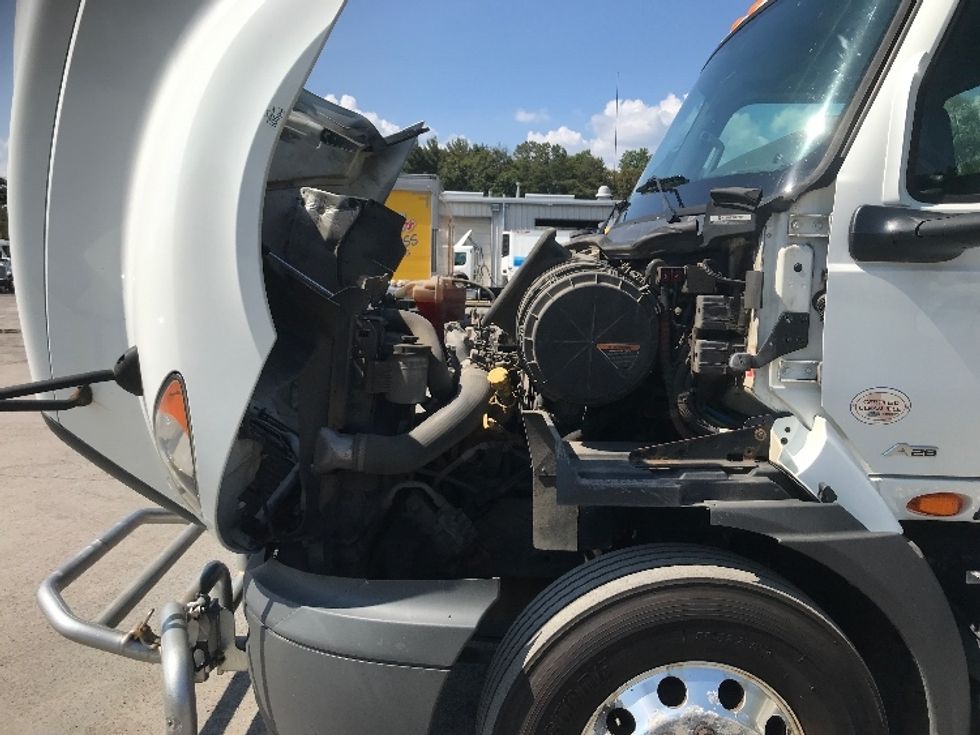 Day Cab Tractor-Heavy Duty Tractors-International-2019-RH613-Harrisburg-PA-319,808\n\t\tmiles-$ 24,500 - Image 15