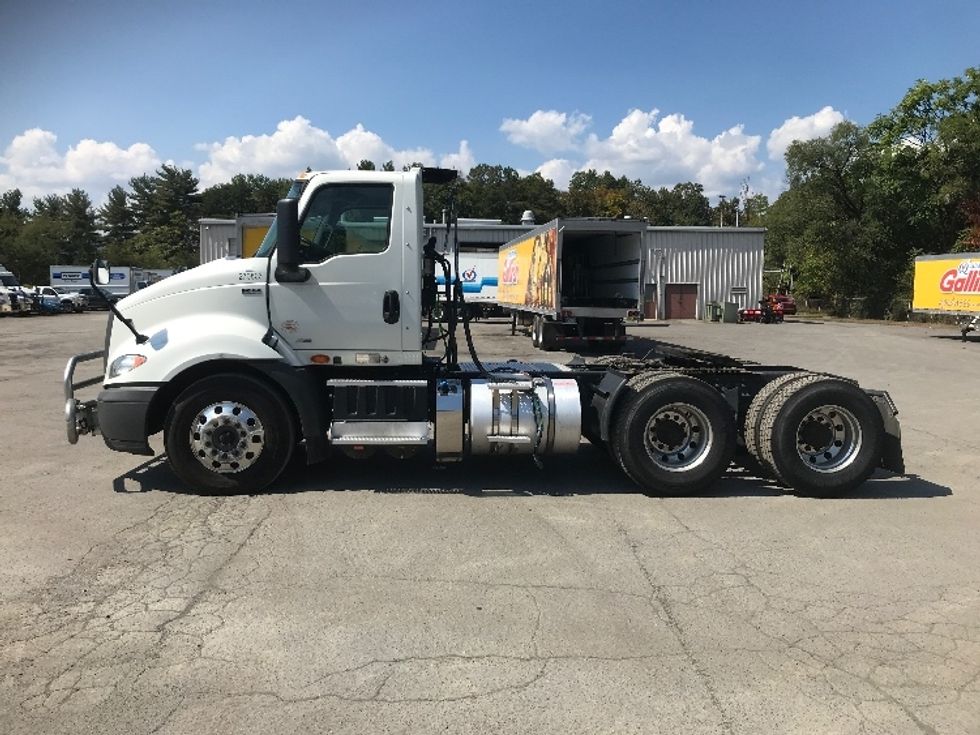 Day Cab Tractor-Heavy Duty Tractors-International-2019-RH613-Harrisburg-PA-319,808\n\t\tmiles-$ 24,500 - Image 4