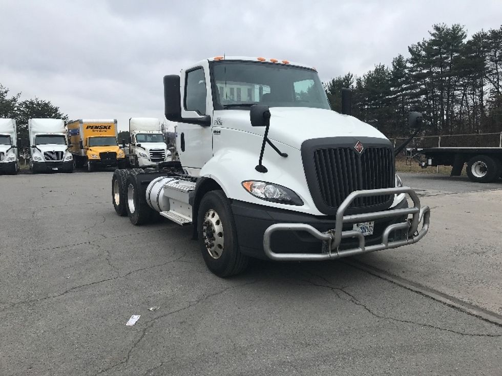 Day Cab Tractor-Heavy Duty Tractors-International-2019-RH613-Harrisburg-PA-350,471\n\t\tmiles-$ 23,000 - Image 1