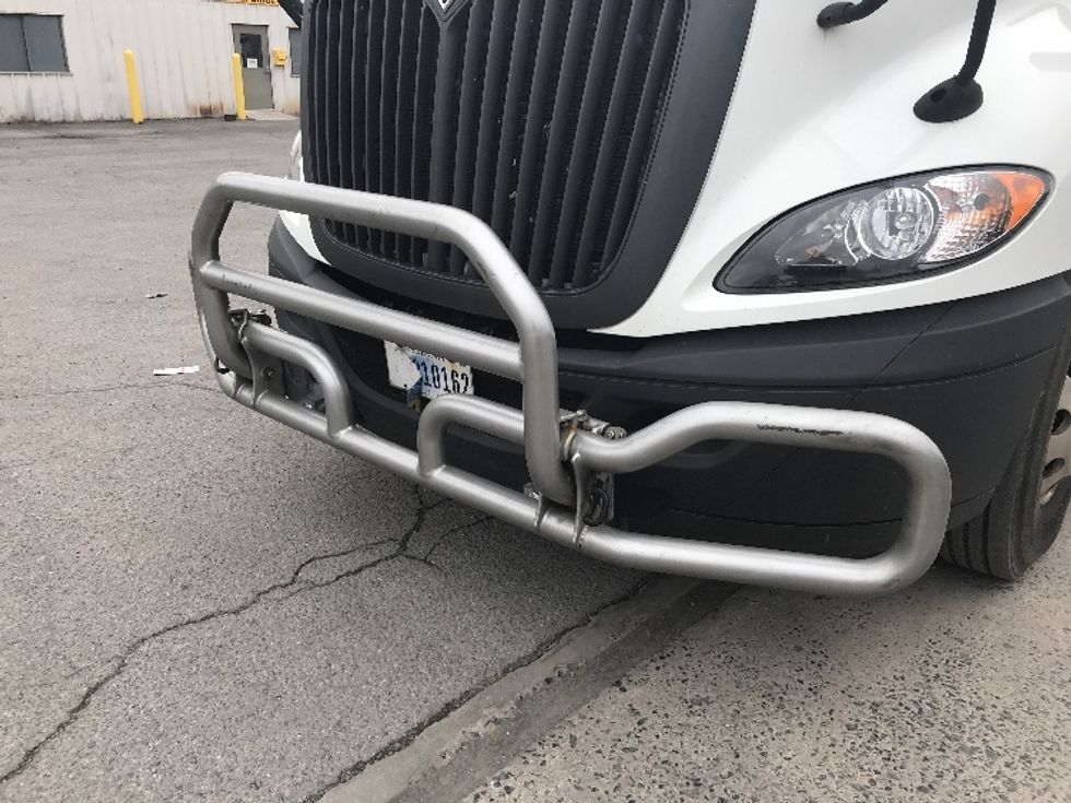 Day Cab Tractor-Heavy Duty Tractors-International-2019-RH613-Harrisburg-PA-350,471\n\t\tmiles-$ 23,000 - Image 16