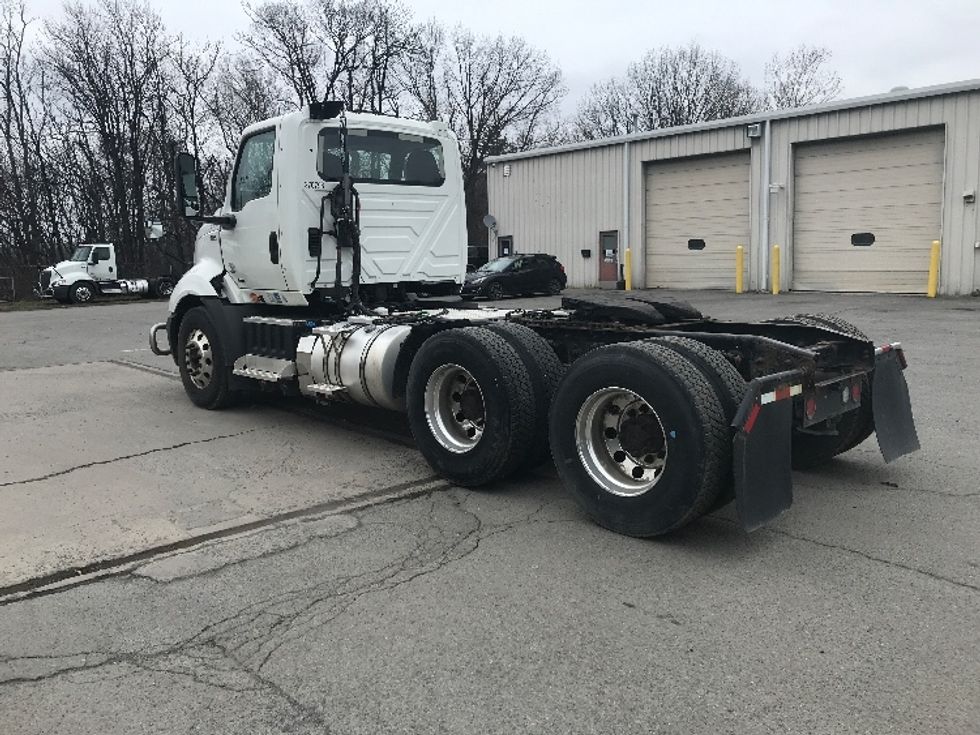 Day Cab Tractor-Heavy Duty Tractors-International-2019-RH613-Harrisburg-PA-350,471\n\t\tmiles-$ 23,000 - Image 5