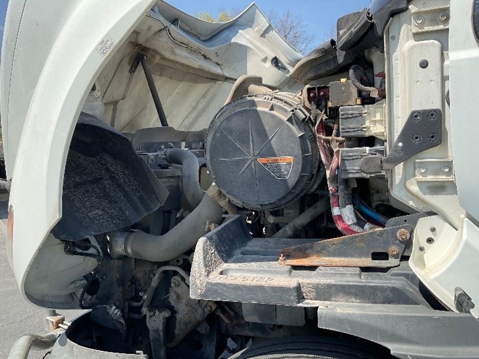 Day Cab Tractor-Heavy Duty Tractors-International-2019-RH613-Harrisburg-PA-431,773\n\t\tmiles-$ 22,750 - Image 16