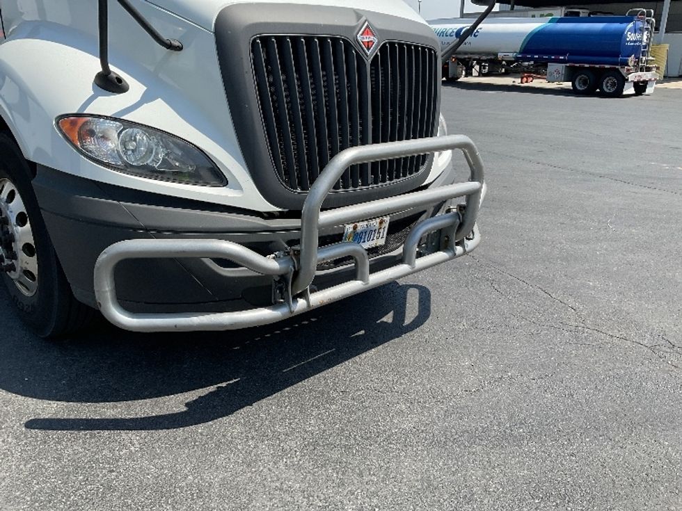 Day Cab Tractor-Heavy Duty Tractors-International-2019-RH613-Harrisburg-PA-431,773\n\t\tmiles-$ 22,750 - Image 18